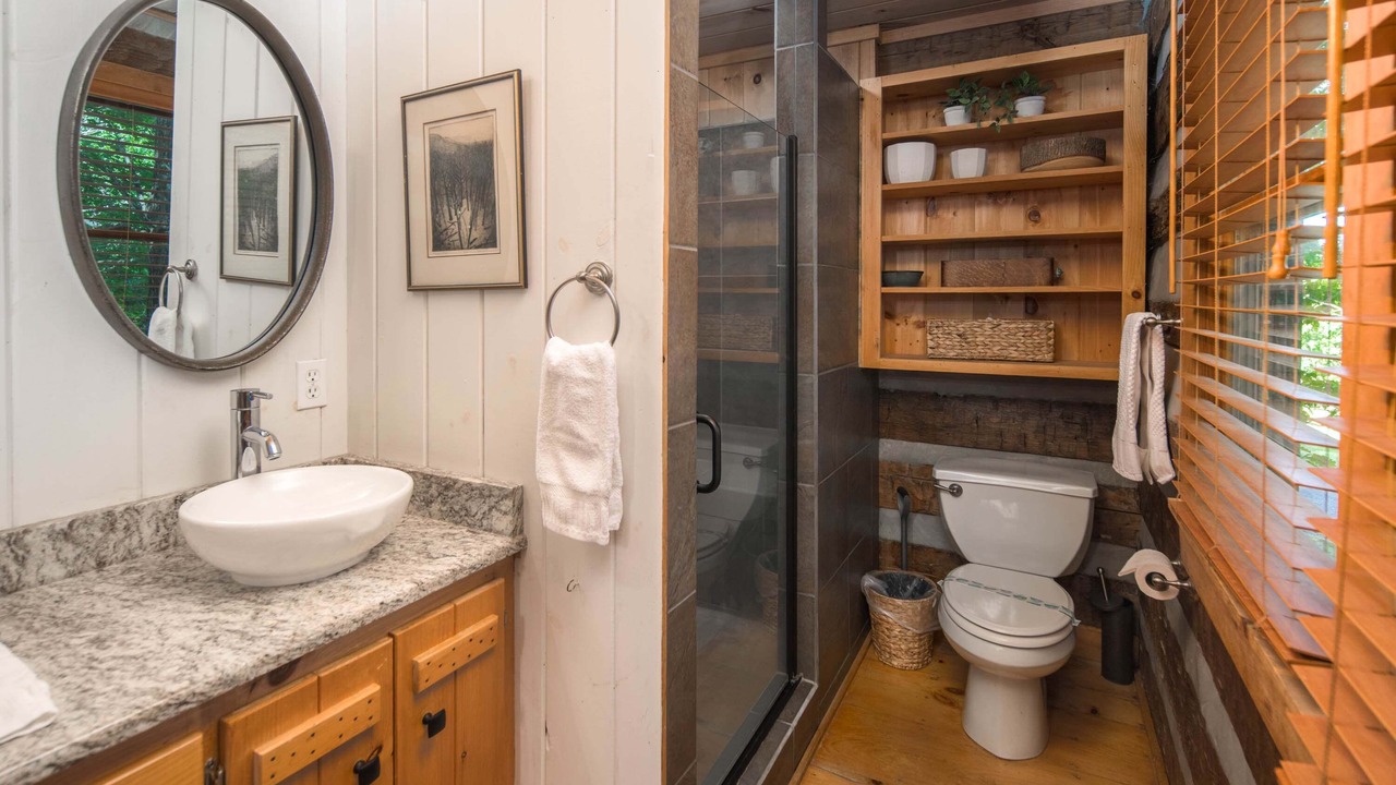Photo of Bathroom in Todd