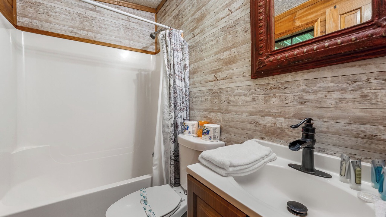 Photo of Bathroom in Smoky Mountains