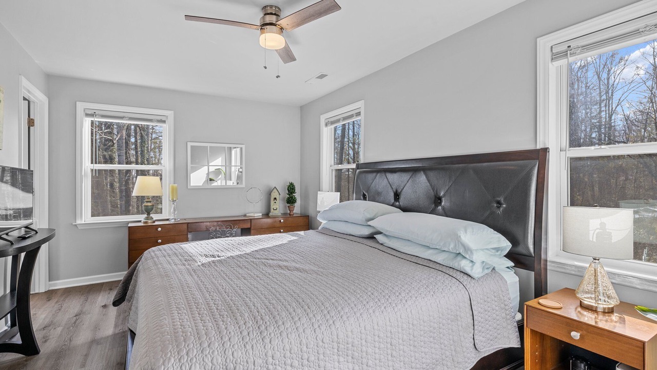Photo of Bedroom in Hendersonville