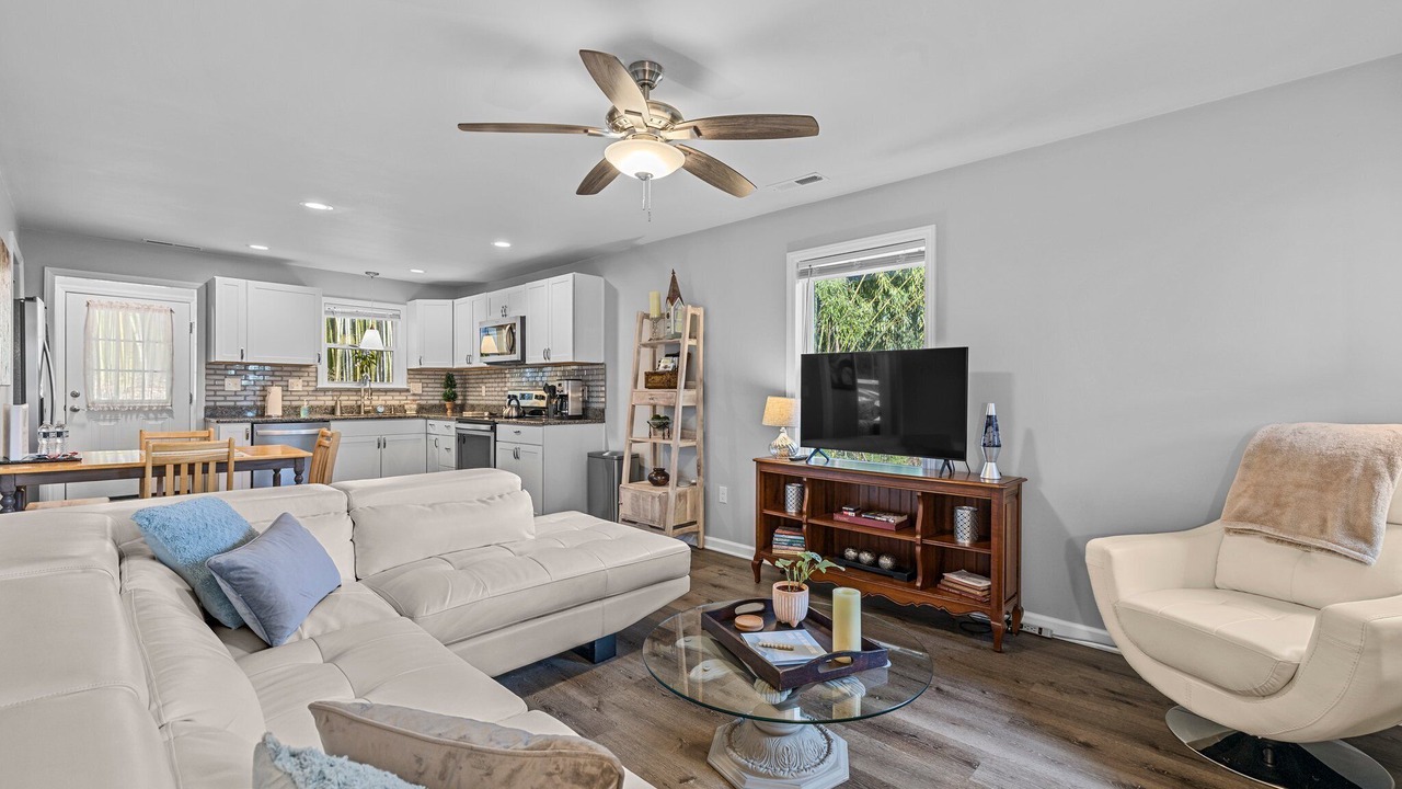 Photo of Livingroom in Hendersonville