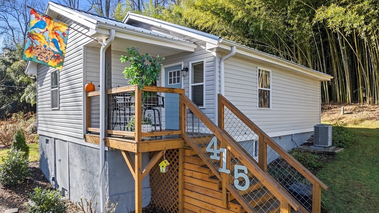 Photo of Outdoor in Hendersonville