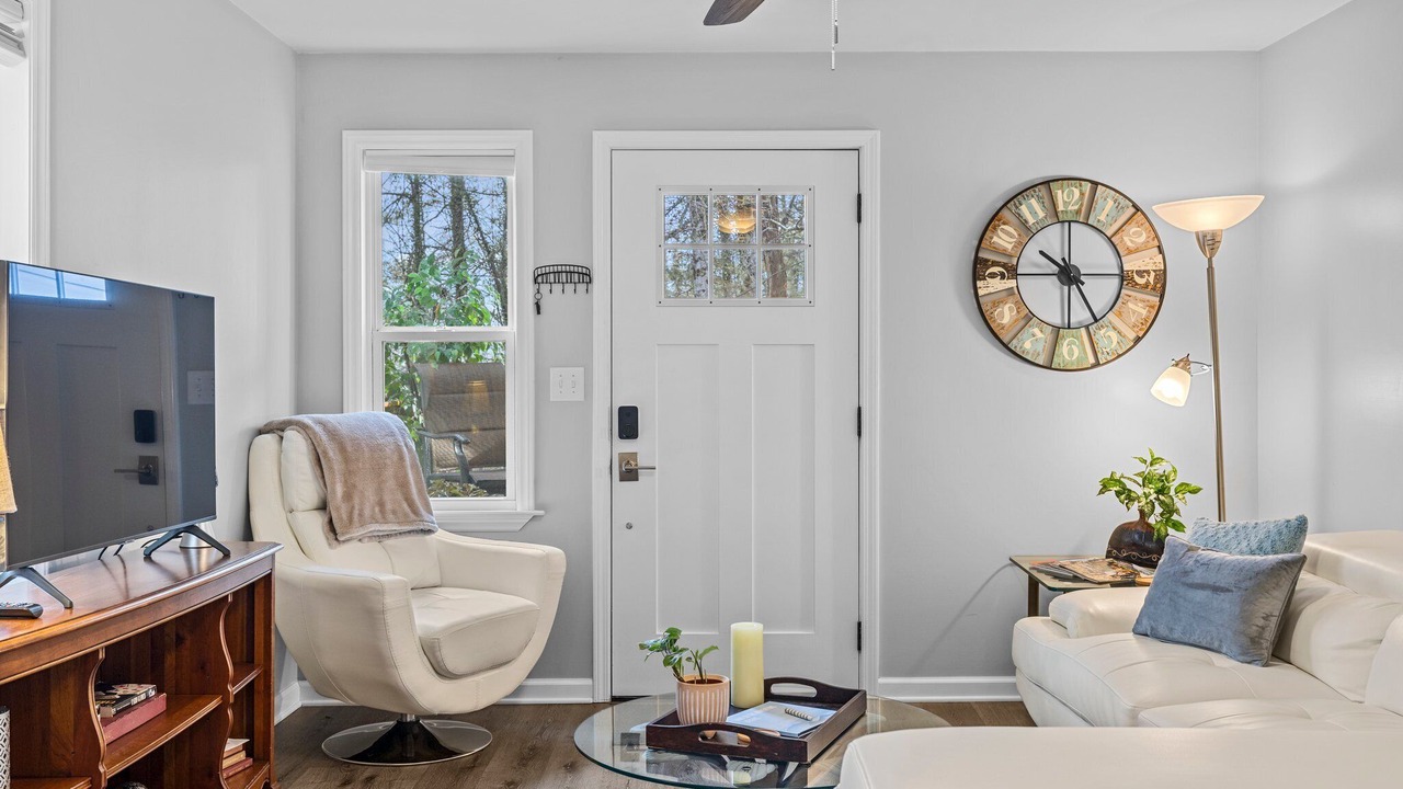 Photo of Livingroom in Hendersonville