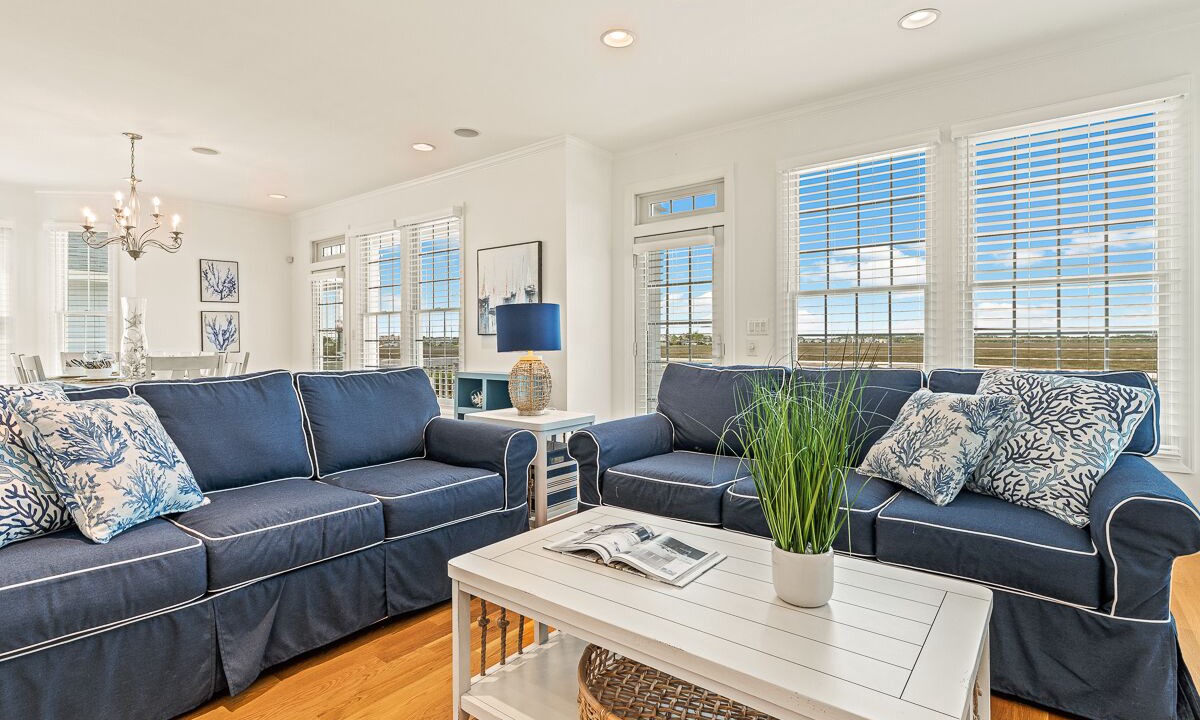 Photo of Livingroom in Manteo