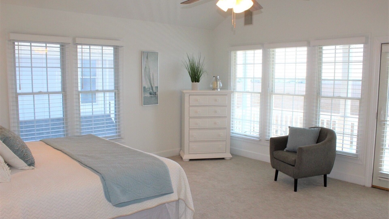 Photo of Bedroom in Manteo