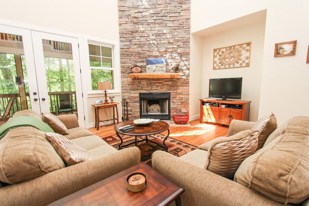 Photo of Livingroom in Bear Lake Reserve
