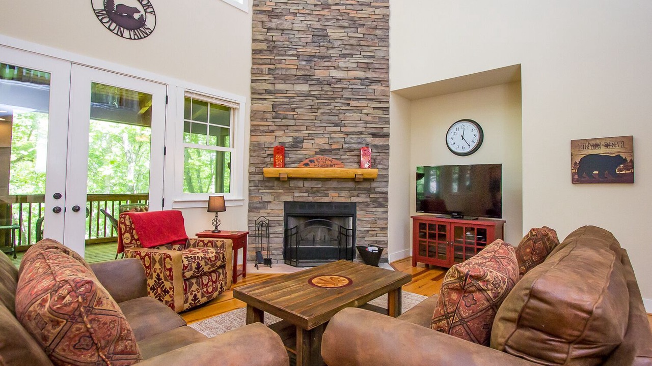 Photo of Livingroom in Bear Lake Reserve