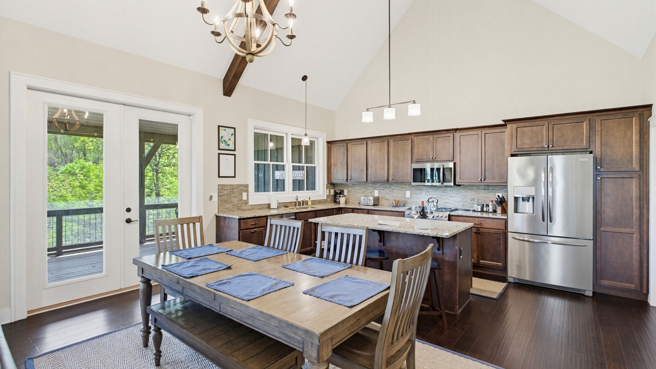 Photo of Livingroom in Bear Lake Reserve