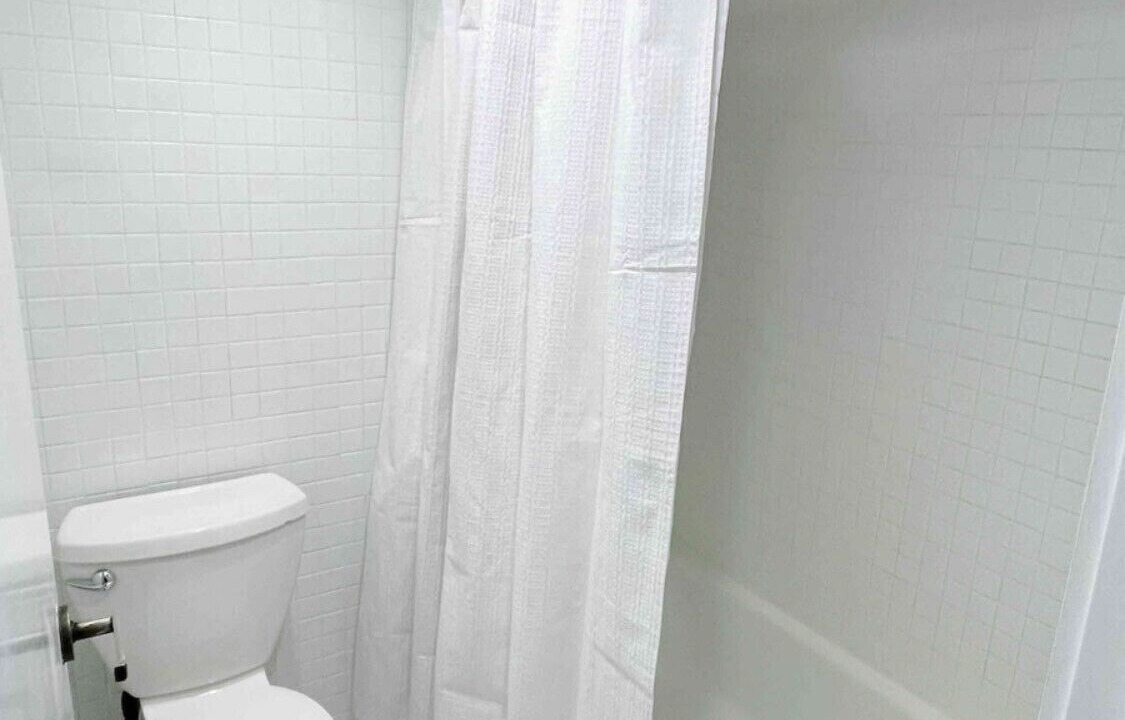 Photo of Bathroom in Airlie