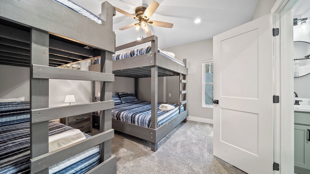 Photo of Bedroom in La Follette