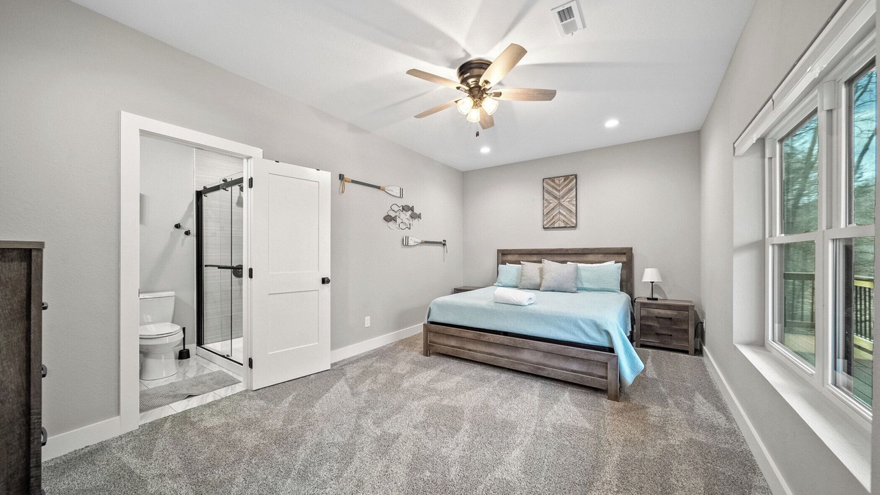 Photo of Bedroom in La Follette