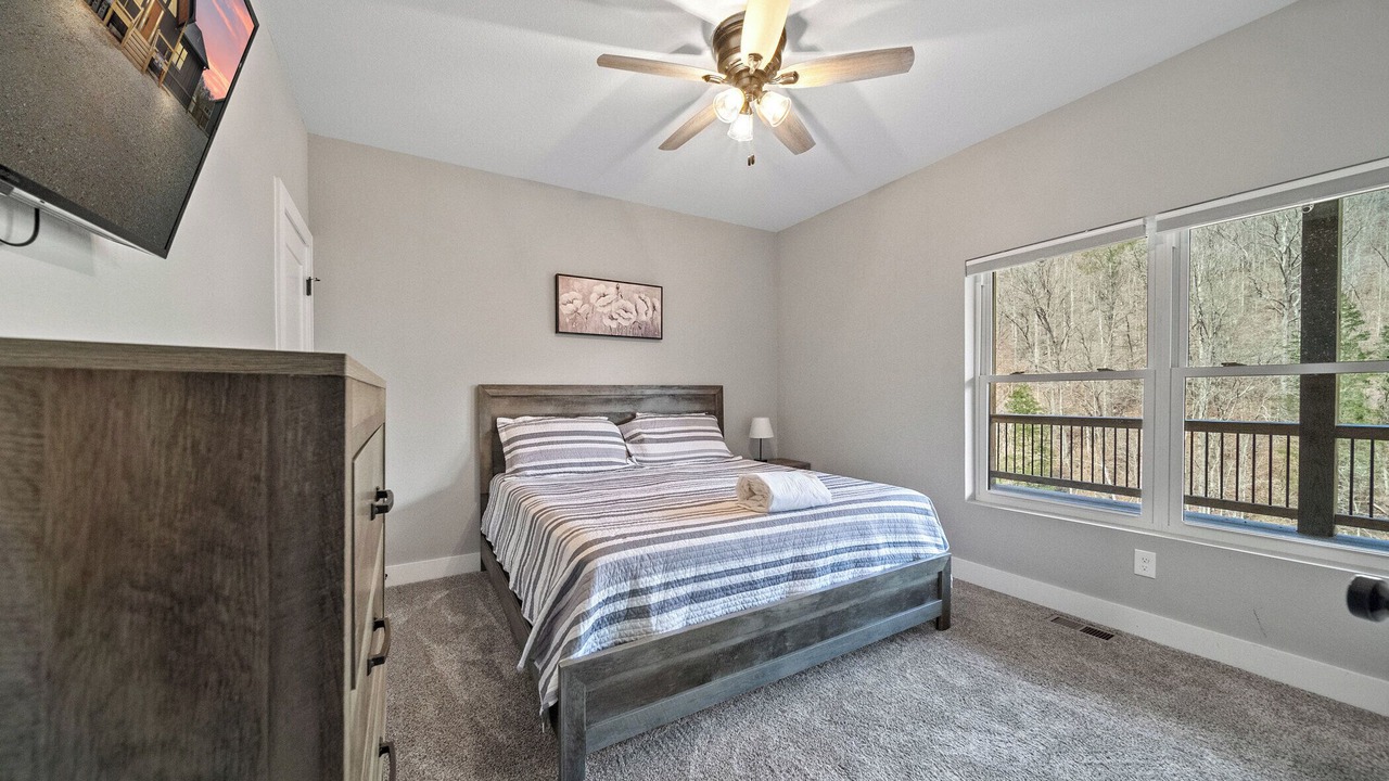 Photo of Bedroom in La Follette