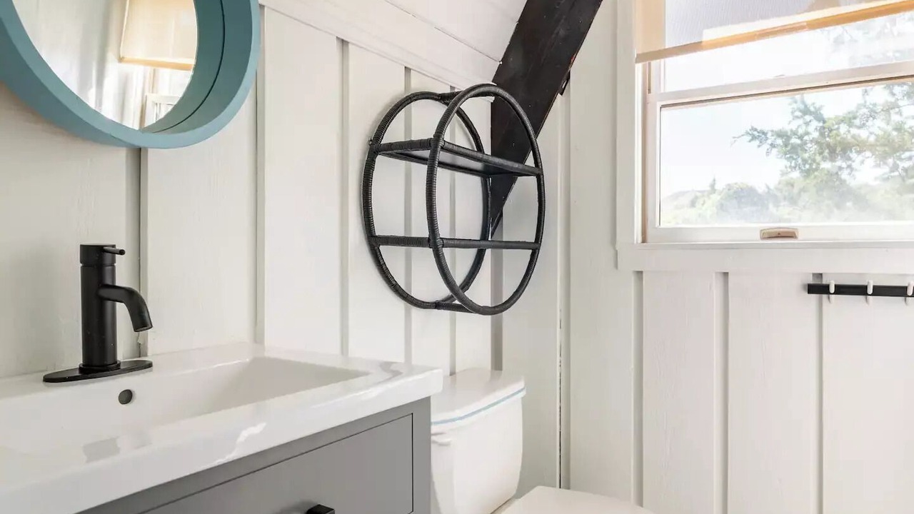 Photo of Bathroom in Wimble Shores