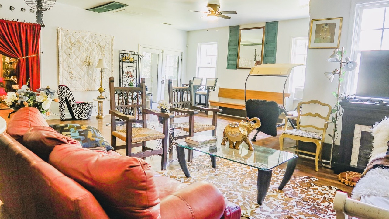 Photo of Livingroom in Greenbrier