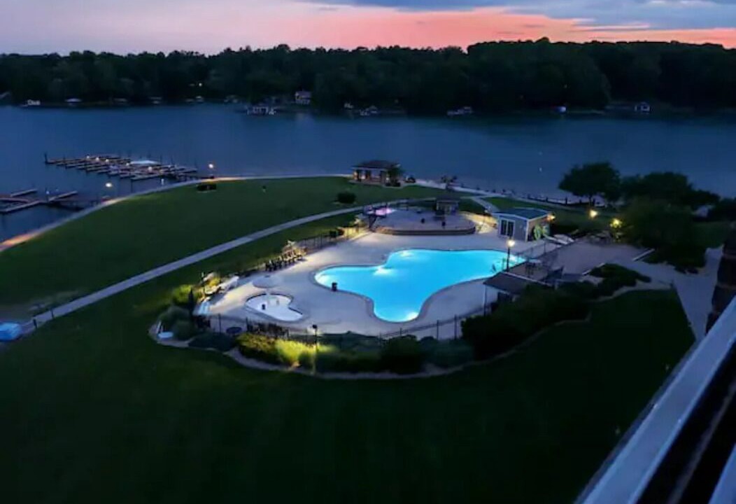 Photo of Outdoor in Smith Mountain Lake