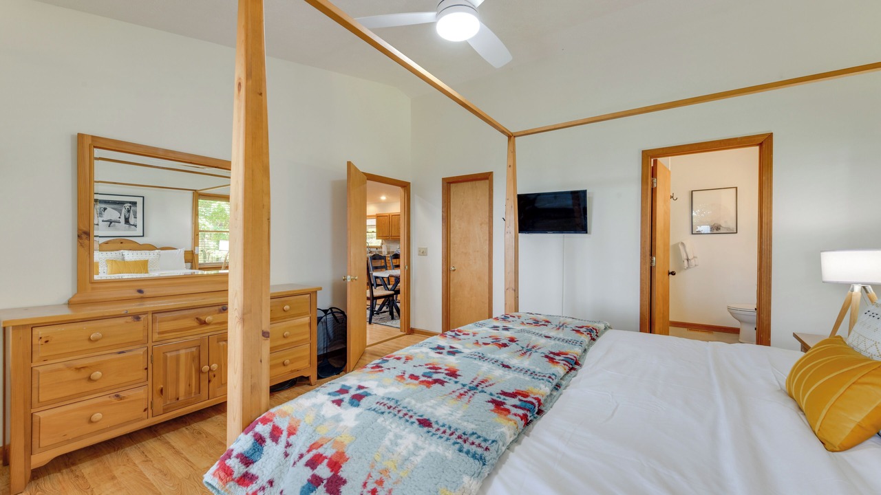 Photo of Bedroom in Waynesville