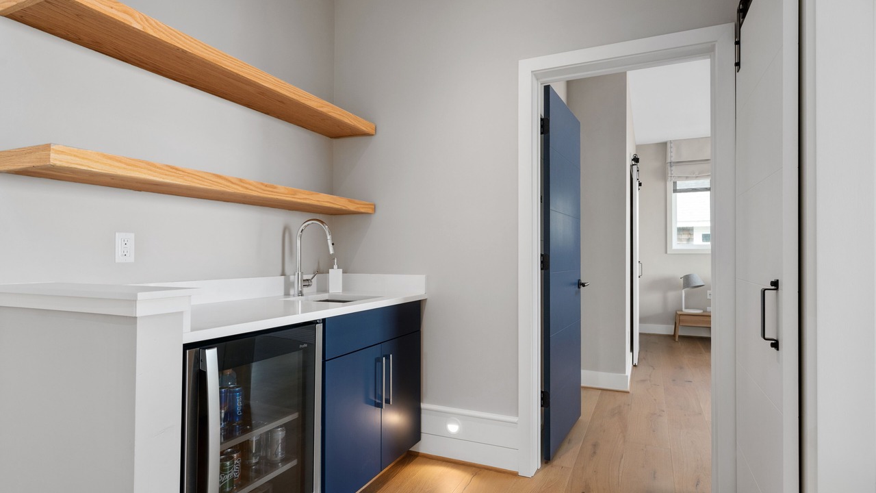 Photo of Others in Salvo