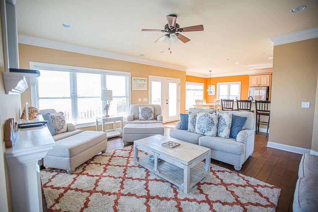 Photo of Livingroom in Holden Beach