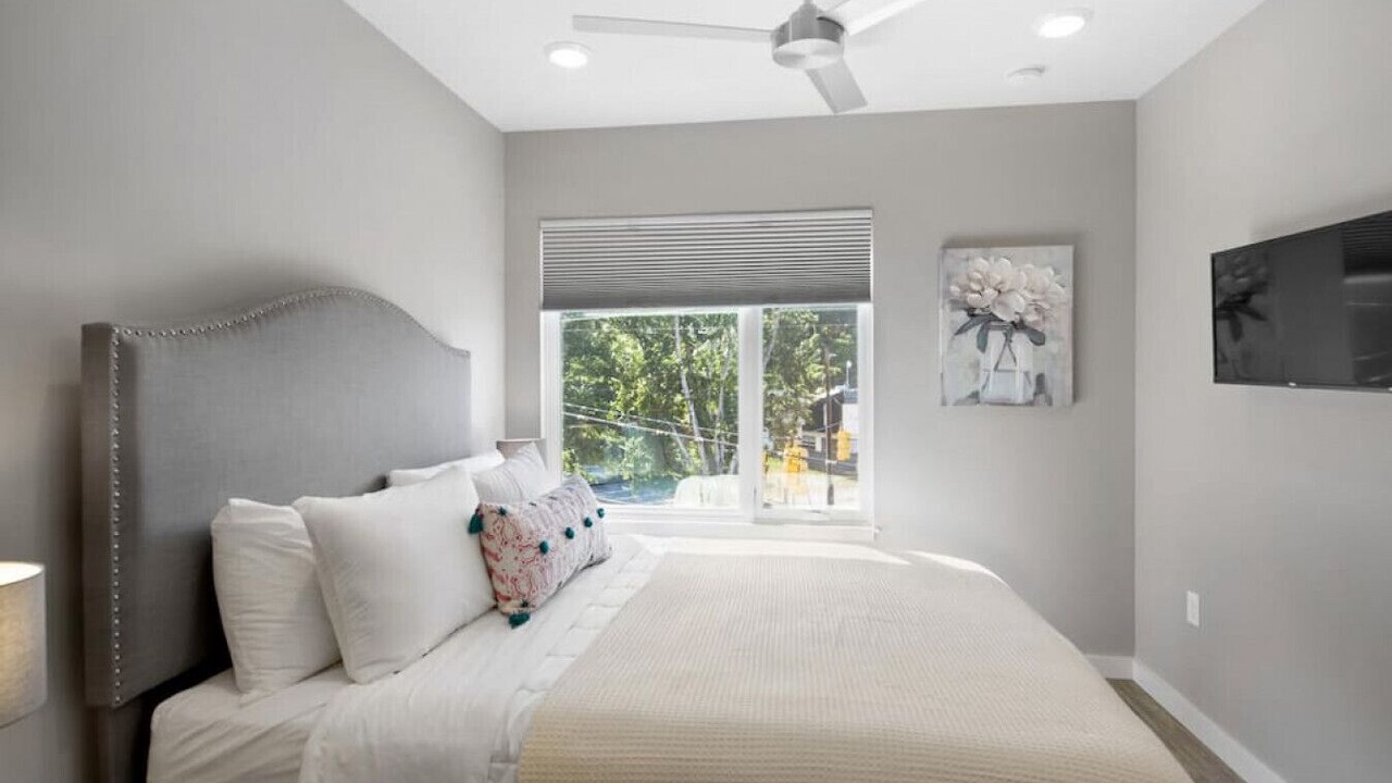 Photo of Bedroom in Asheville