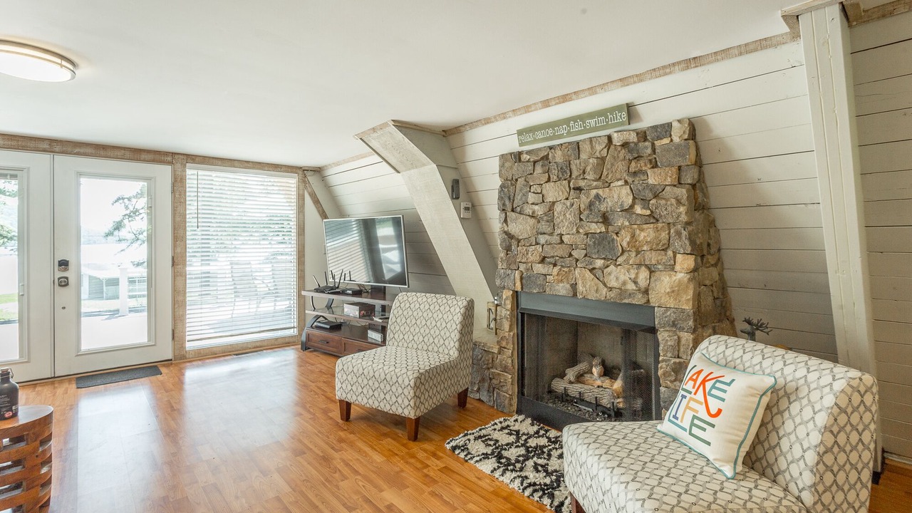Photo of Livingroom in Whiteside