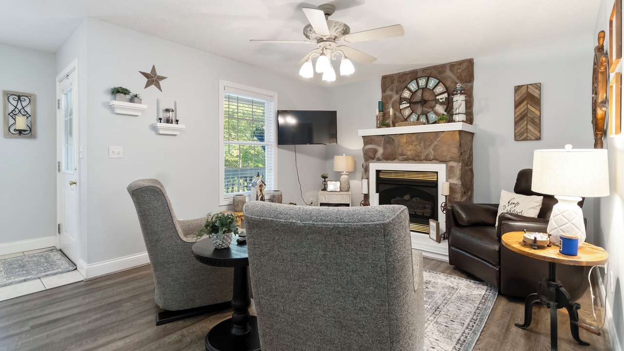 Photo of Livingroom in Sloans Valley