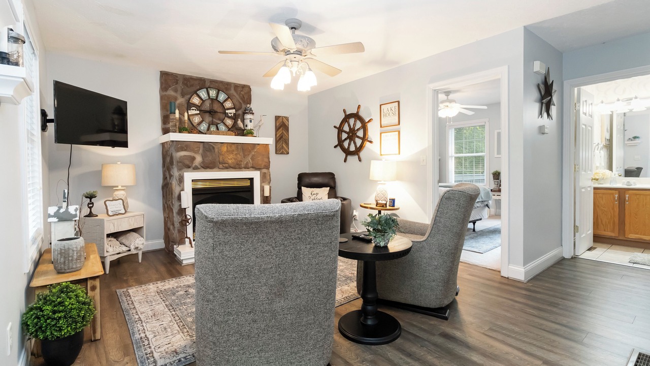 Photo of Livingroom in Sloans Valley
