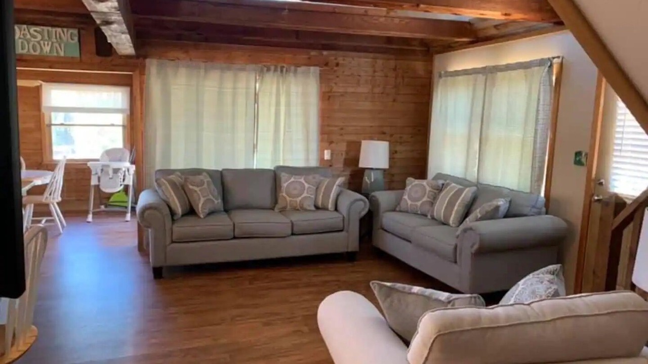 Photo of Livingroom in Avon