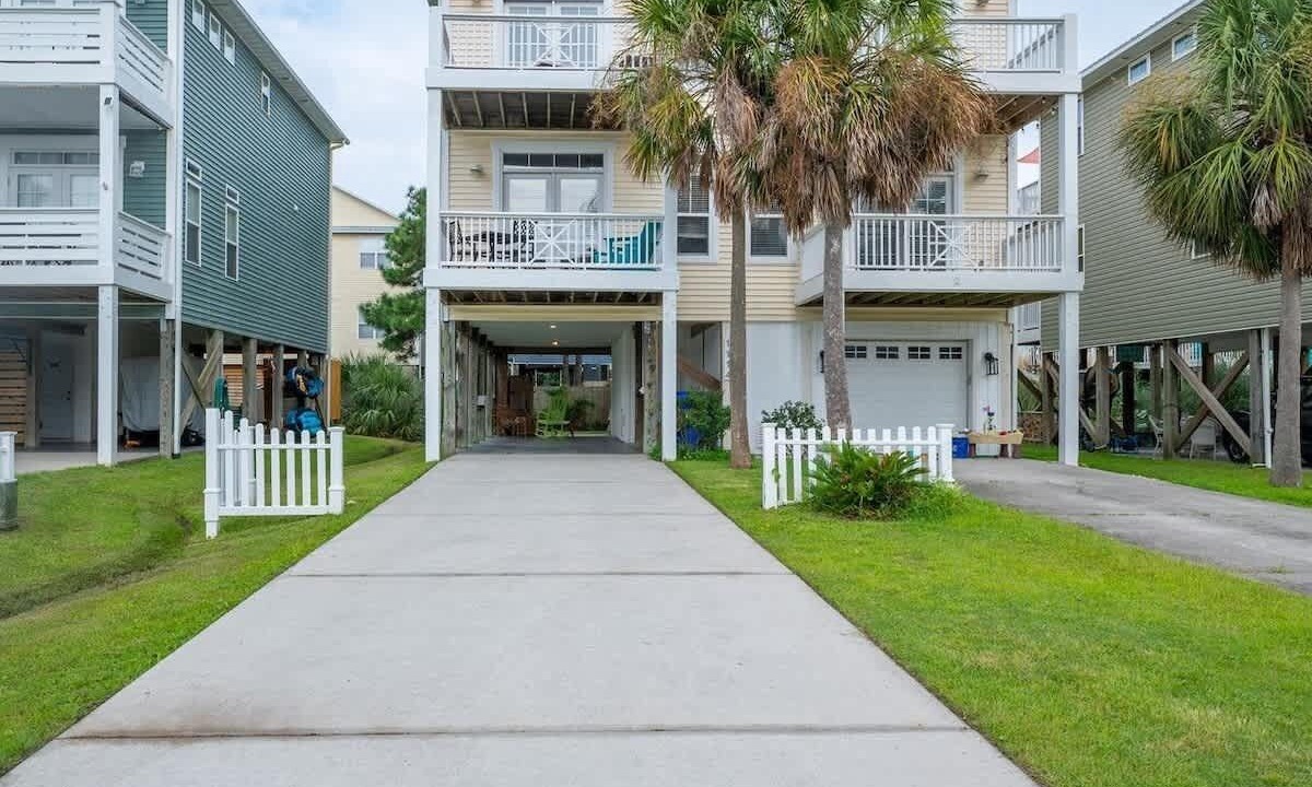 Photo of Others in Wilmington Beach