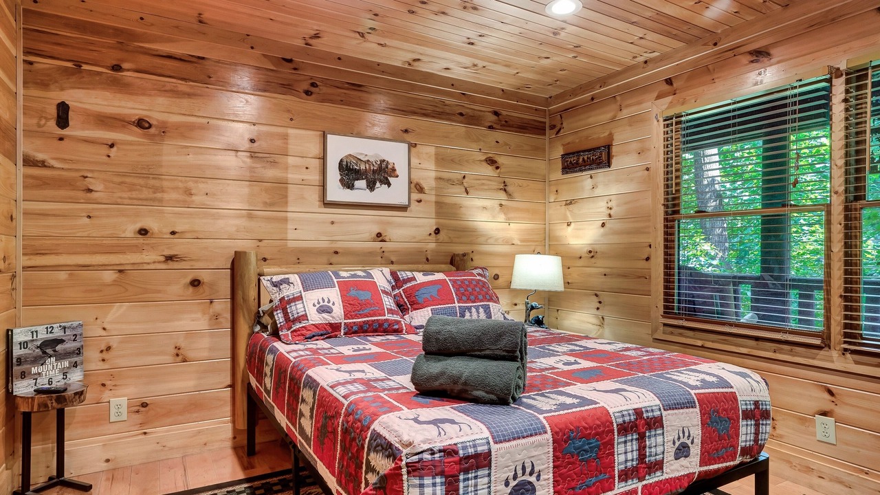 Photo of Bedroom in Wears Valley