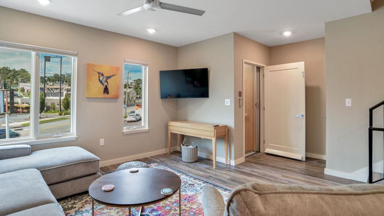 Photo of Livingroom in Asheville