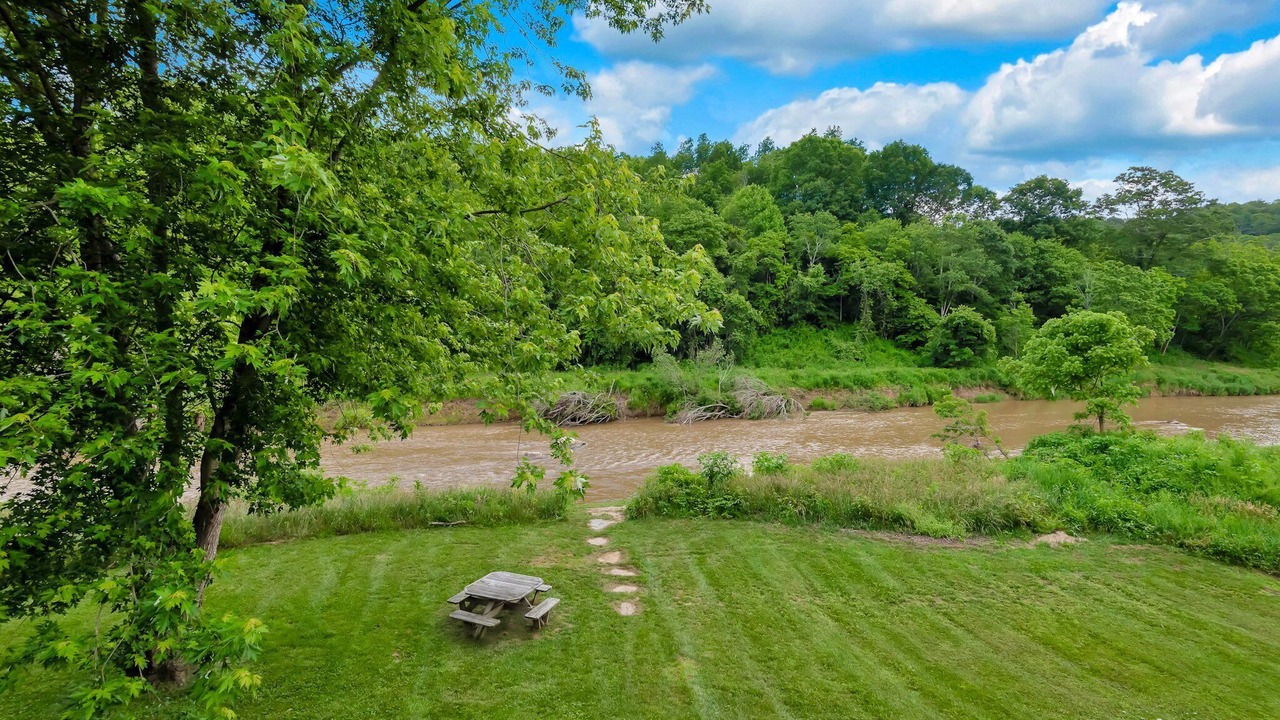 Photo of Outdoor in Todd