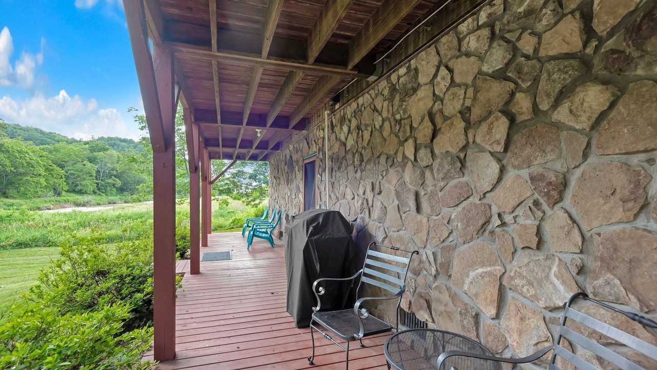 Photo of Patio Balcony in Todd