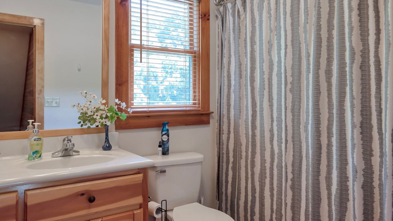 Photo of Bathroom in Todd