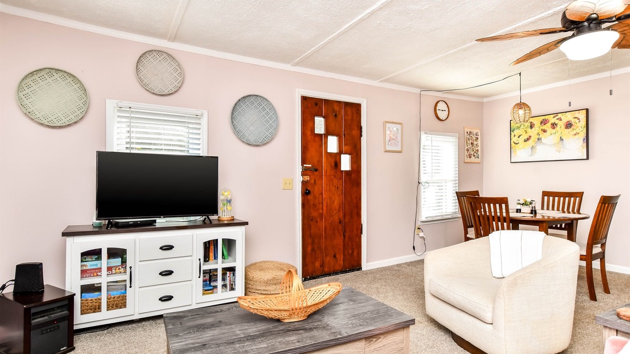Photo of Livingroom in Marietta