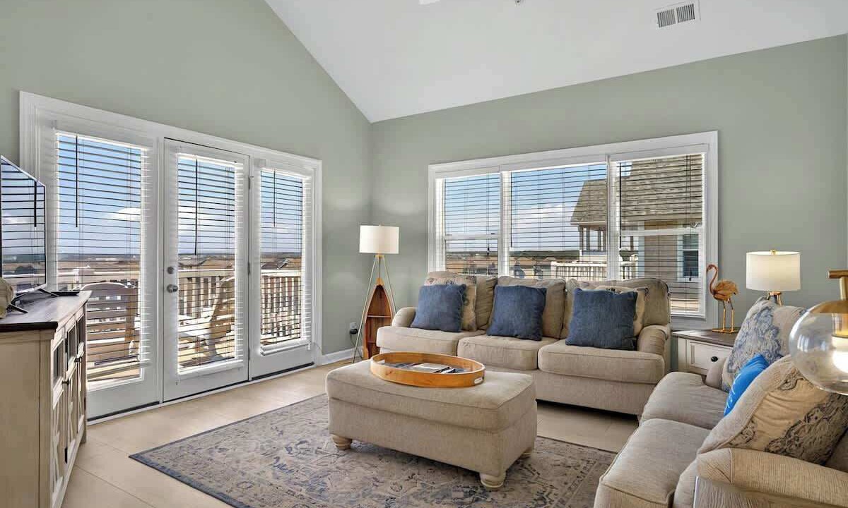Photo of Livingroom in Ocean Isle Beach