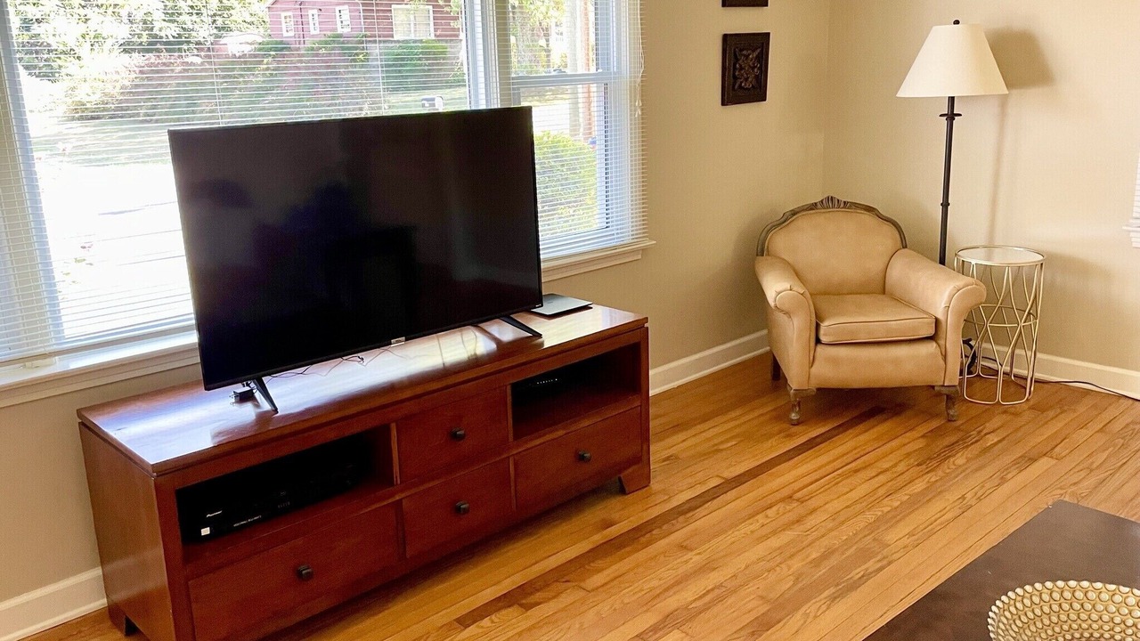 Photo of Livingroom in Knoxville