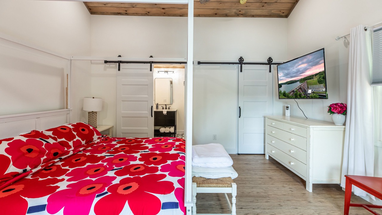 Photo of Bedroom in Big Creek
