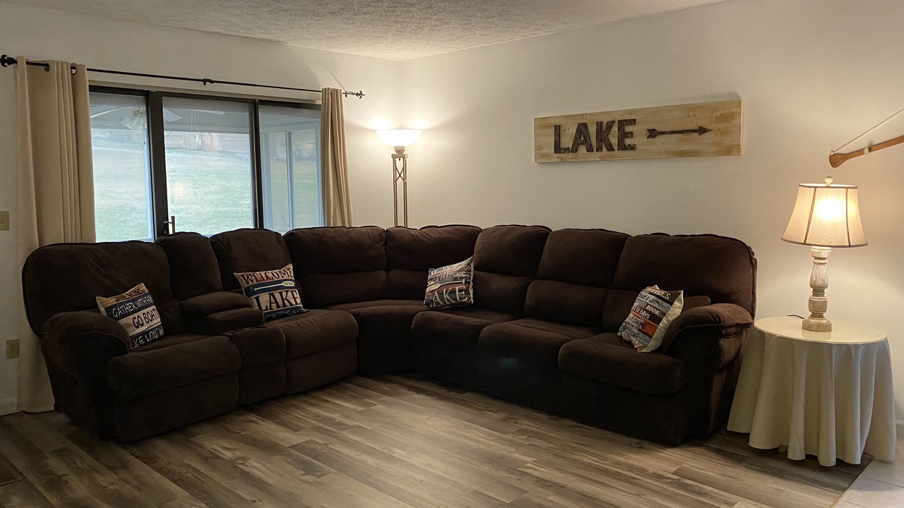 Photo of Livingroom in Bronston