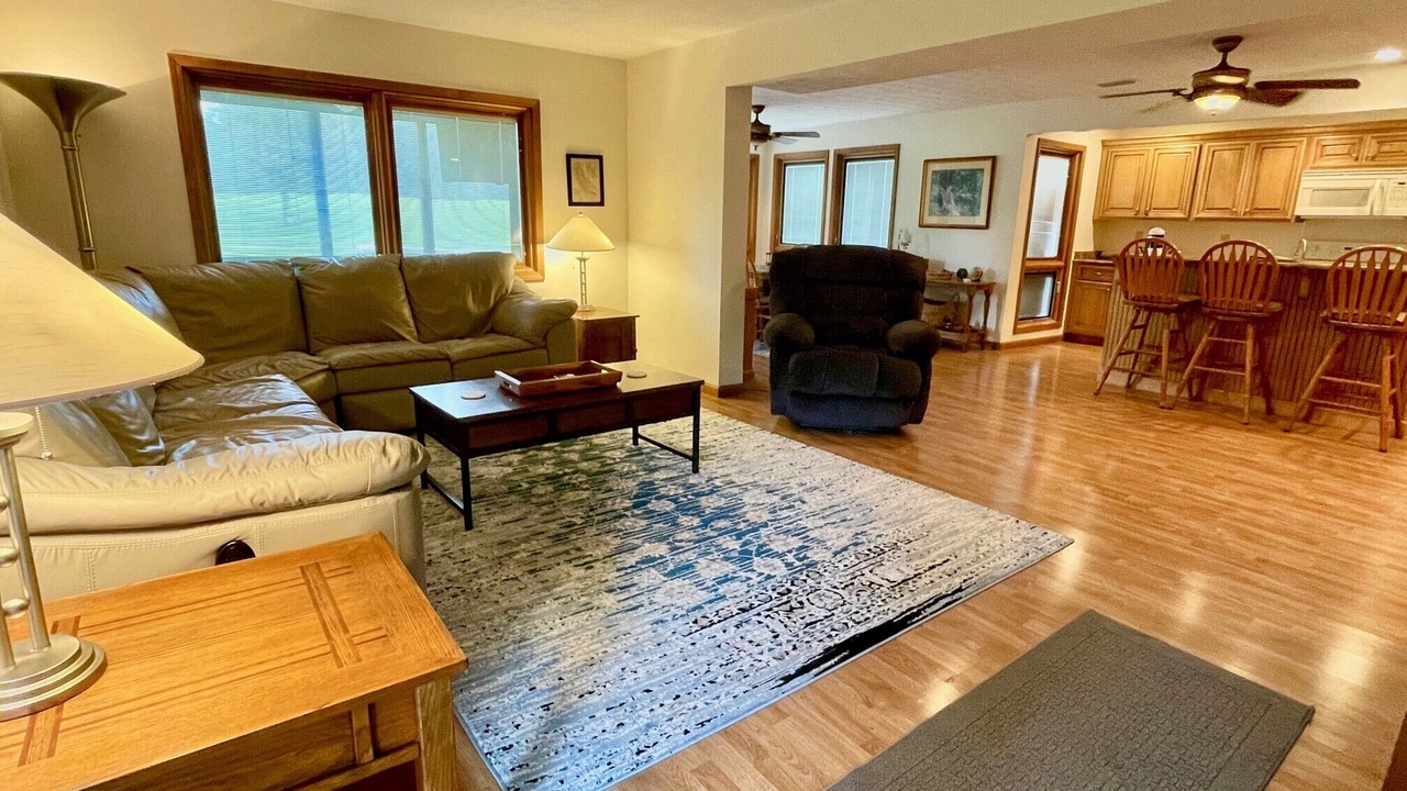 Photo of Livingroom in Bronston