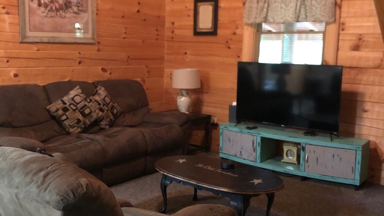 Photo of Livingroom in Oneida