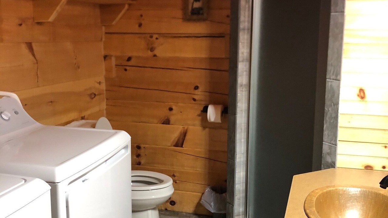 Photo of Bathroom in Oneida