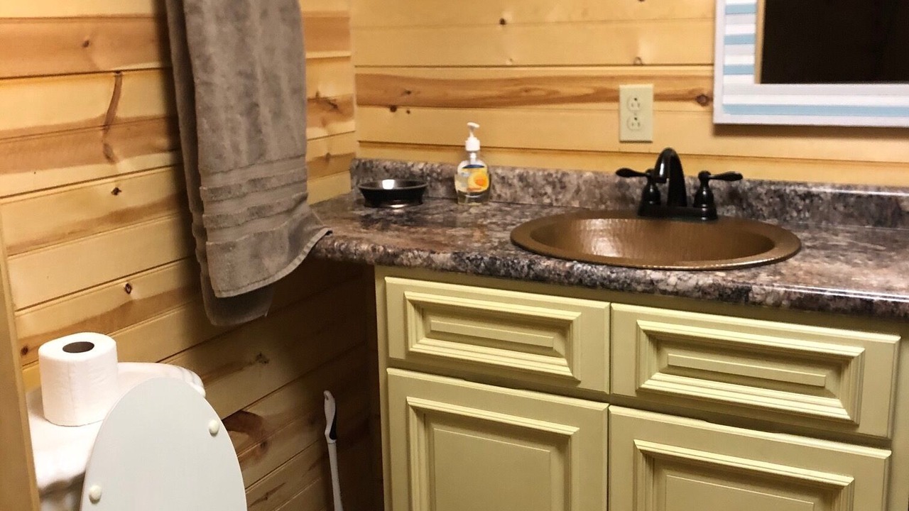 Photo of Bathroom in Oneida