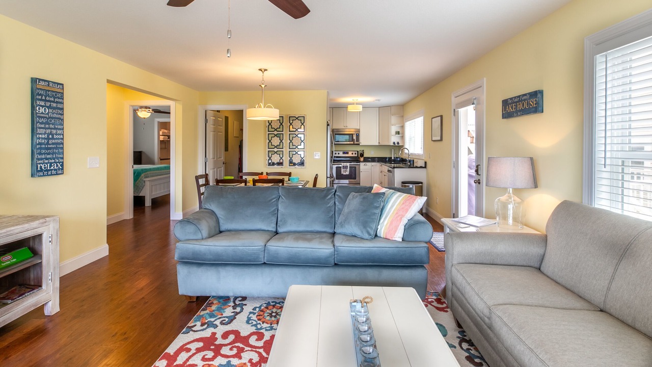 Photo of Livingroom in La Follette
