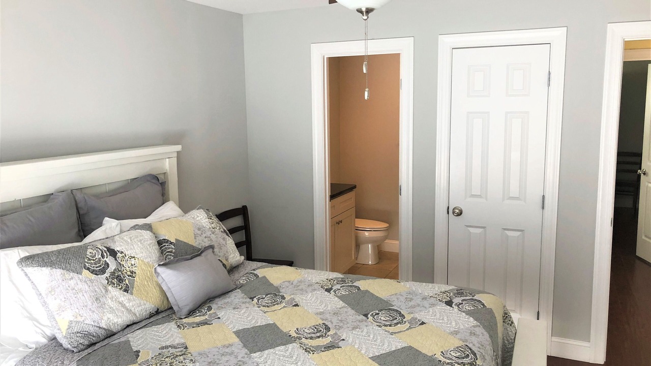 Photo of Bedroom in La Follette