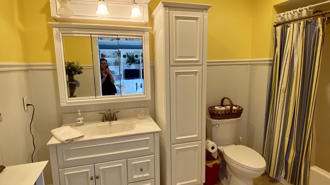 Photo of Bathroom in Scottsboro