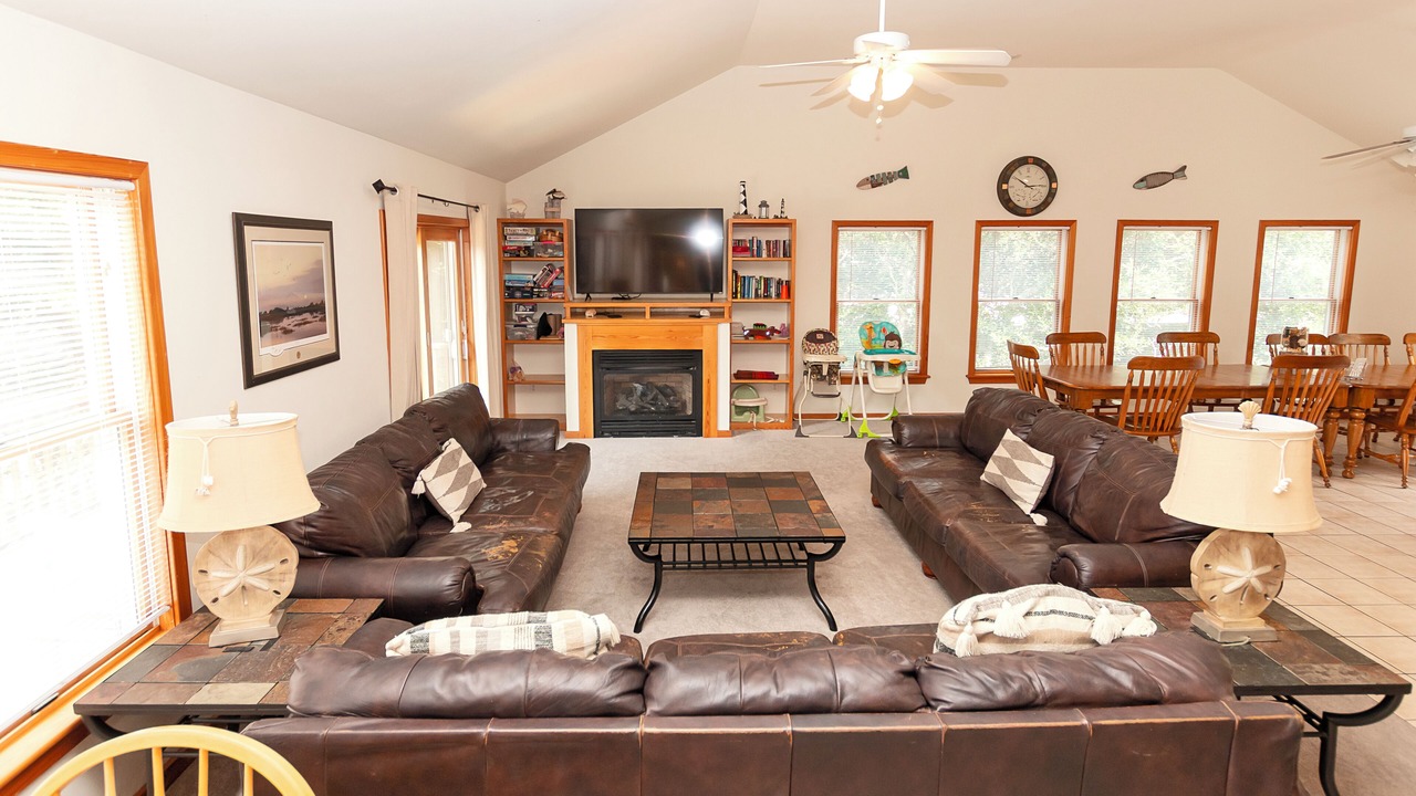 Photo of Livingroom in Southern Shores