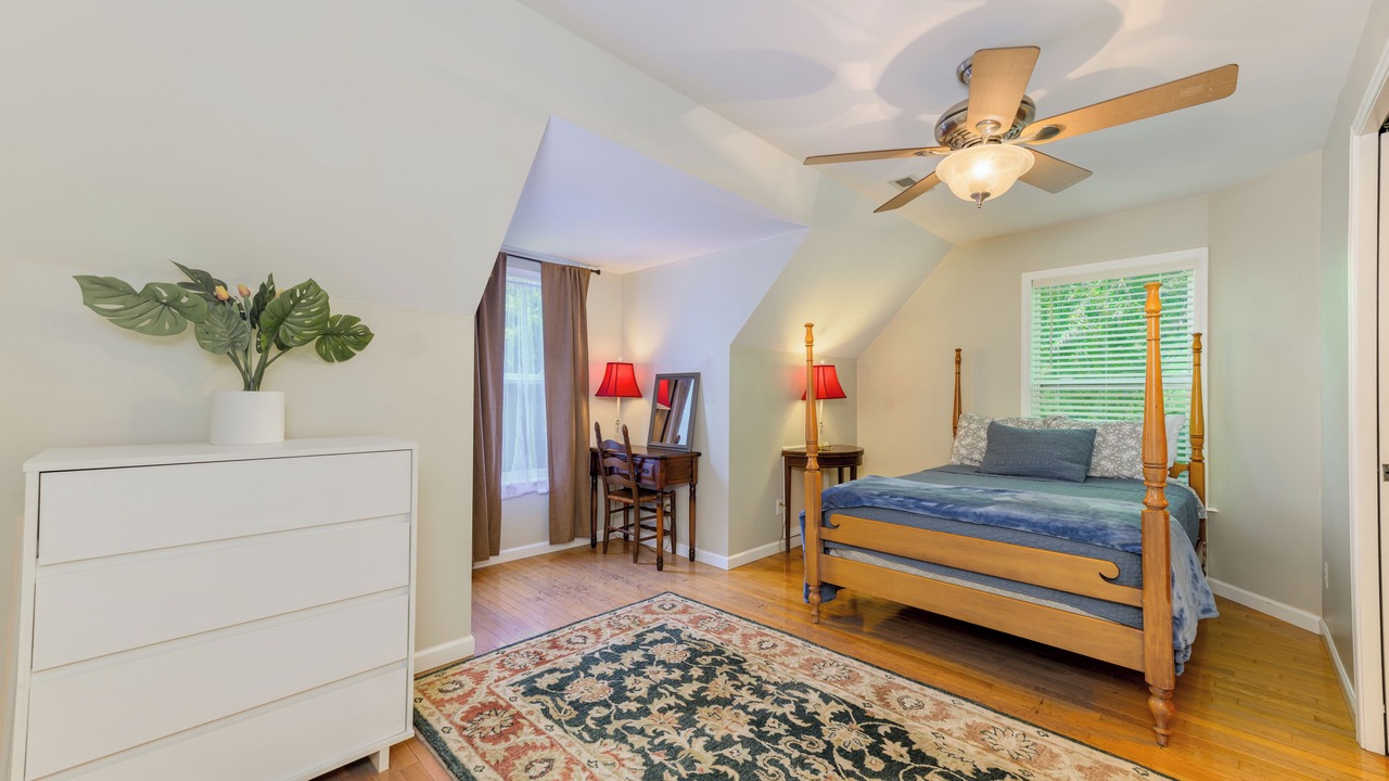 Photo of Bedroom in Sylva