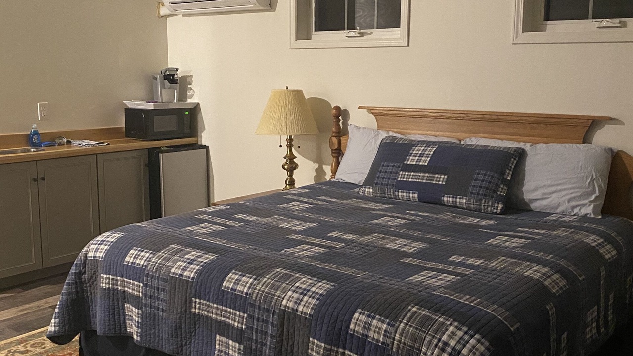 Photo of Bedroom in Frank