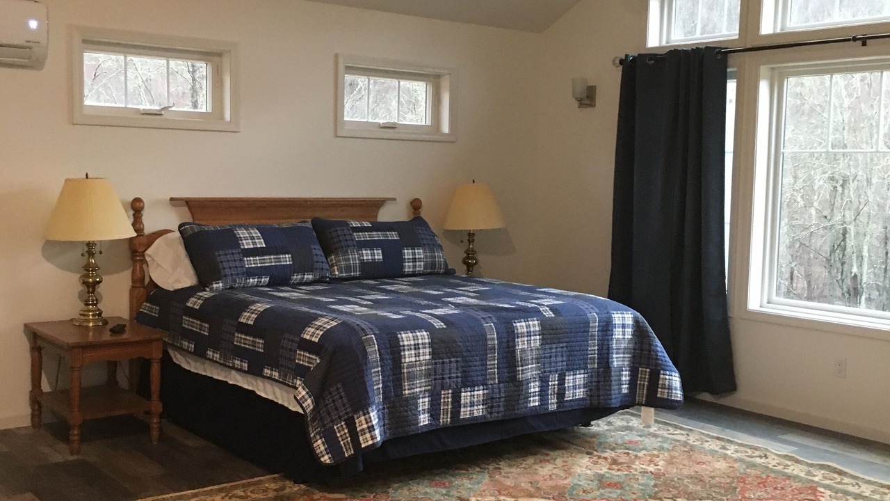 Photo of Bedroom in Frank