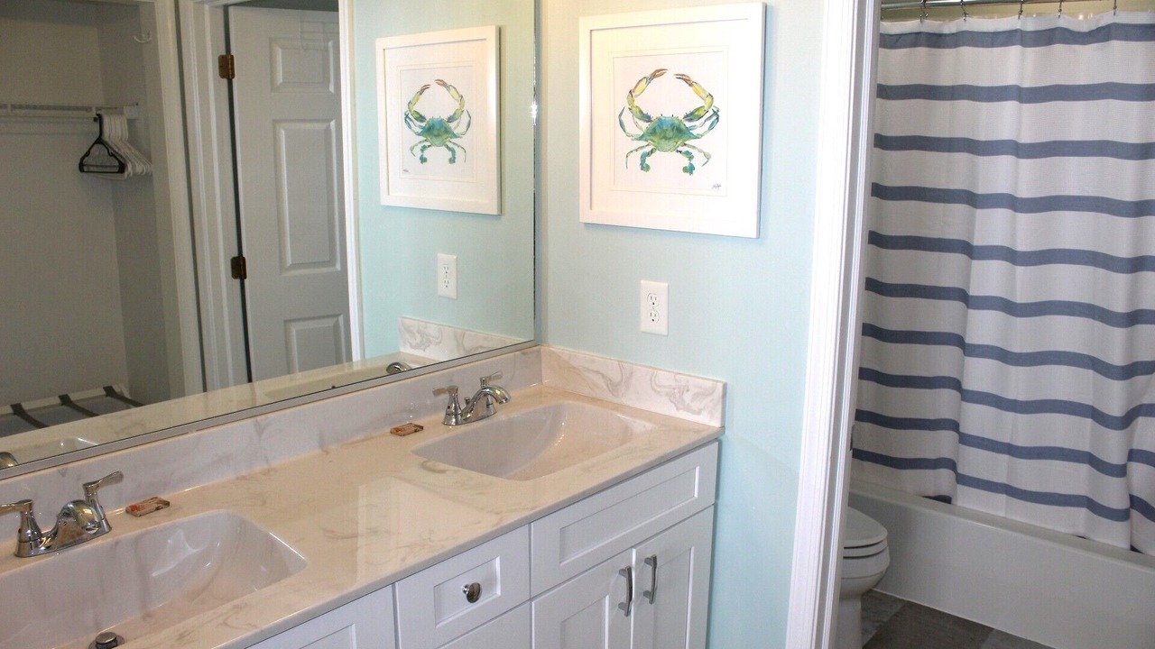 Photo of Bathroom in Manteo