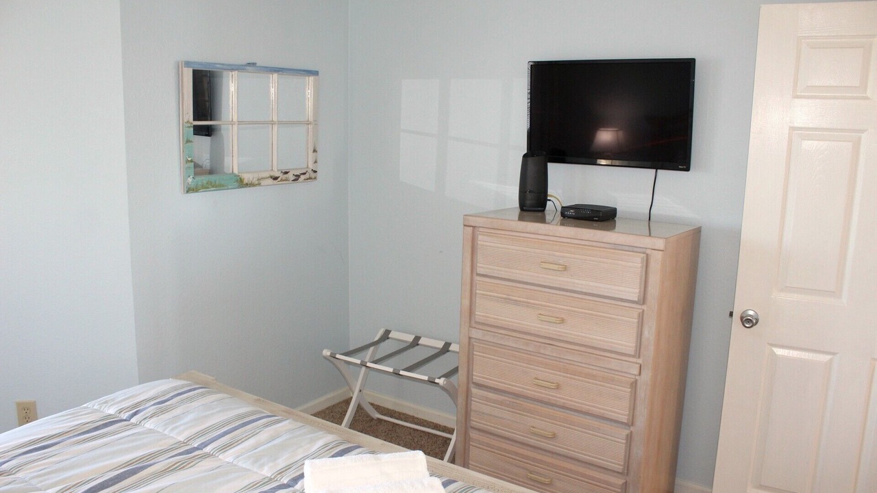 Photo of Bedroom in Manteo